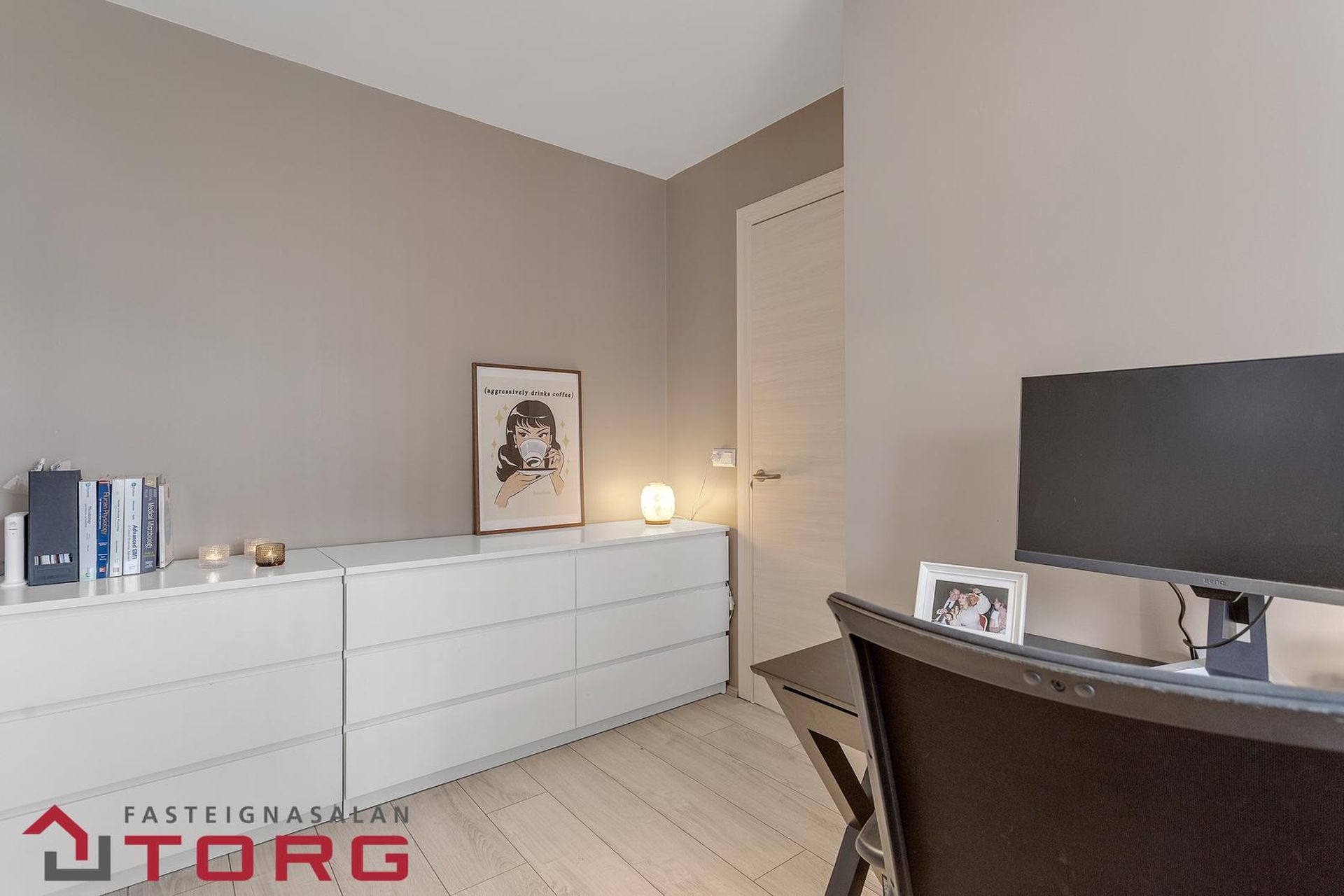 Vefarastræti 34, 270 Mosfellsbær