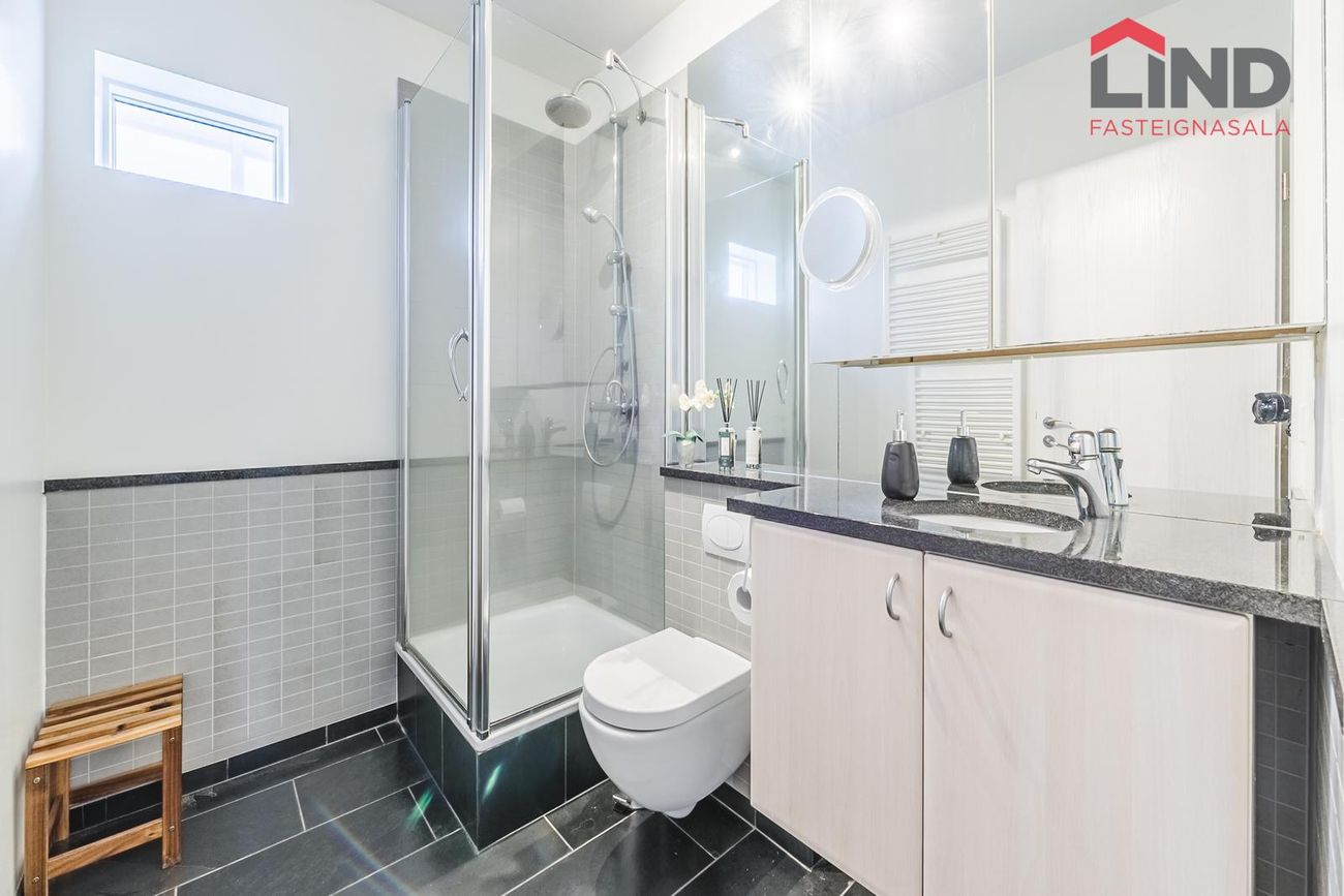 Þórðarsveigur 6, 113 Reykjavík