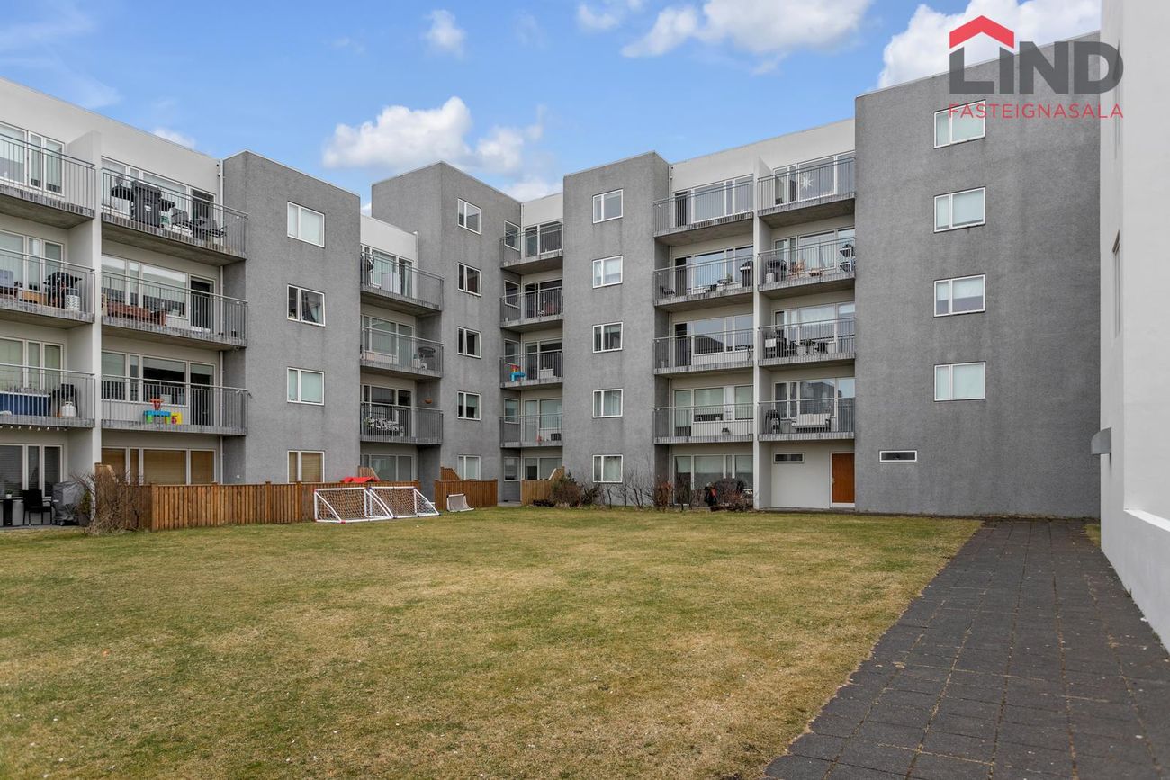 Þórðarsveigur 6, 113 Reykjavík