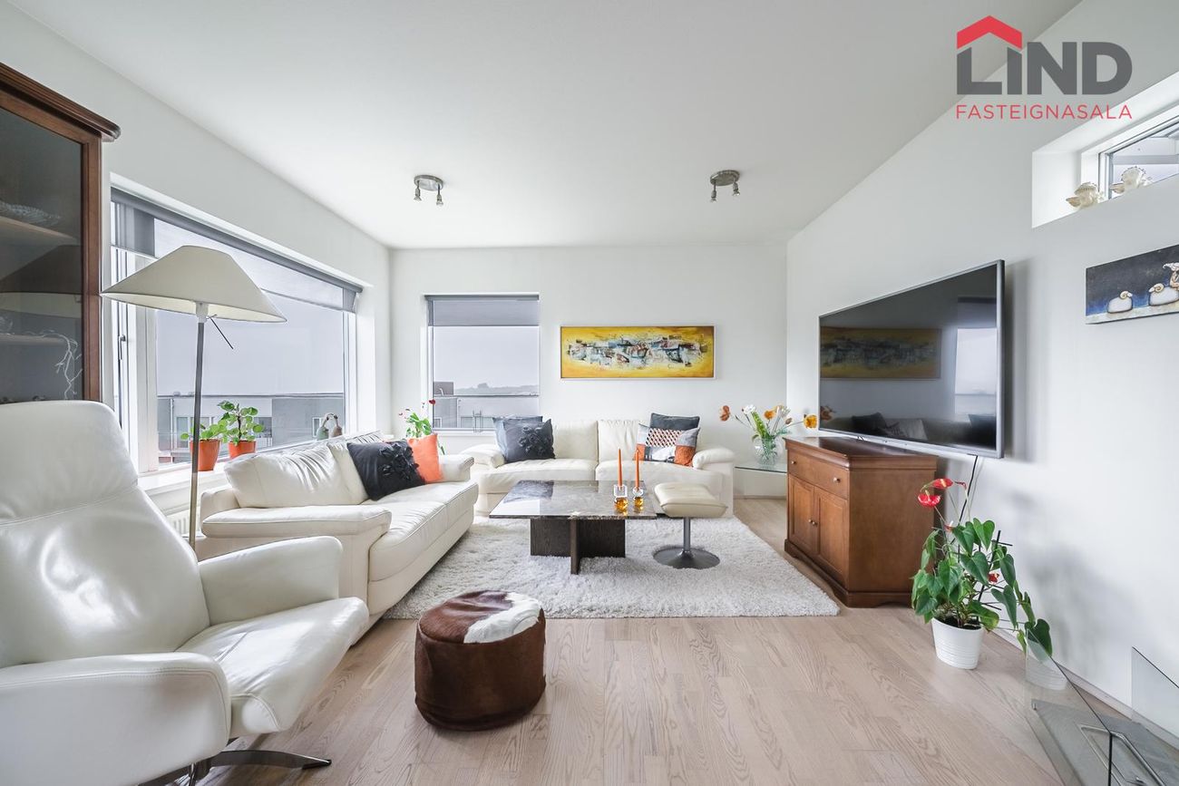 Þórðarsveigur 6, 113 Reykjavík