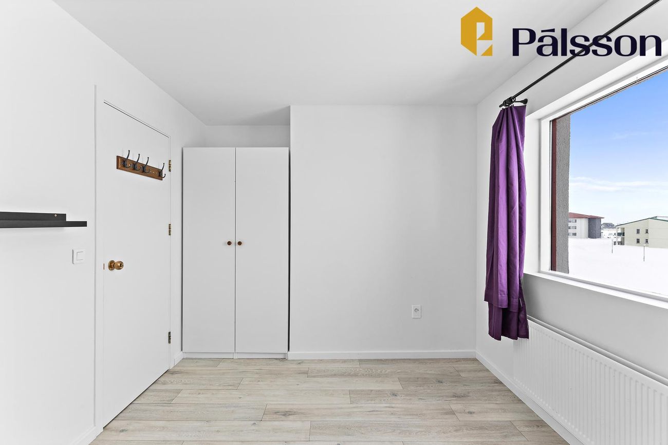 Breiðbraut 670A, 262 Reykjanesbær