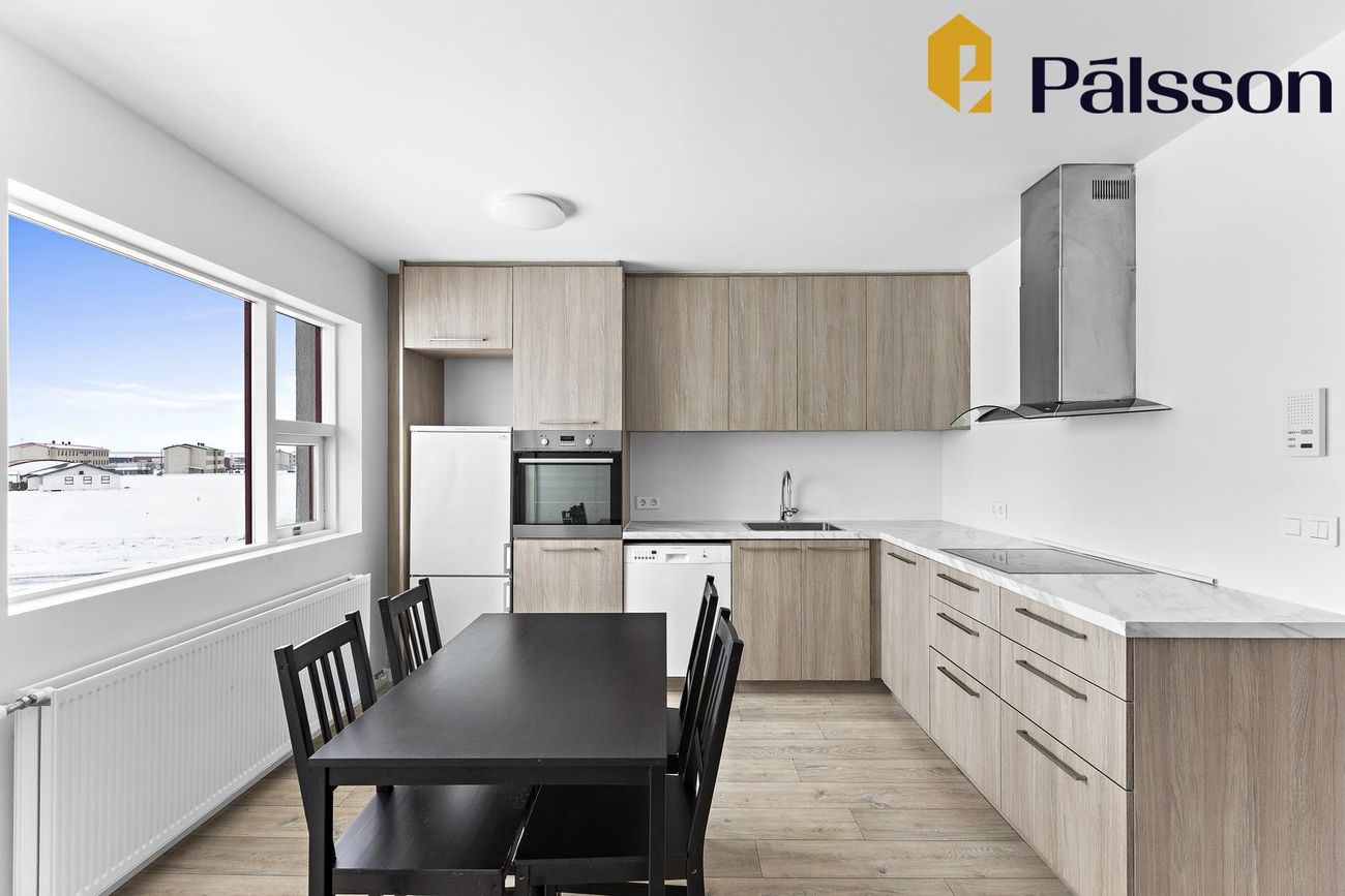 Breiðbraut 670A, 262 Reykjanesbær