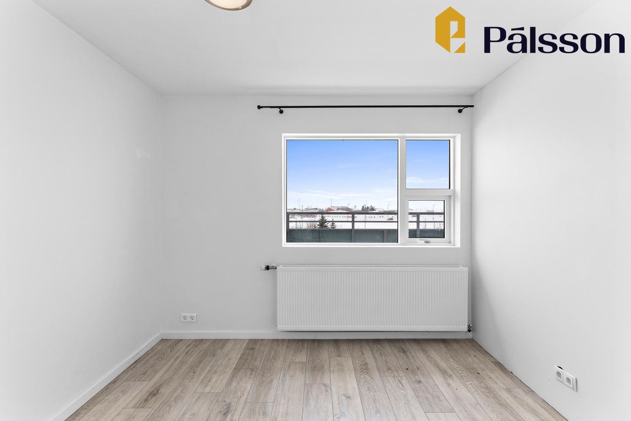 Breiðbraut 670A, 262 Reykjanesbær