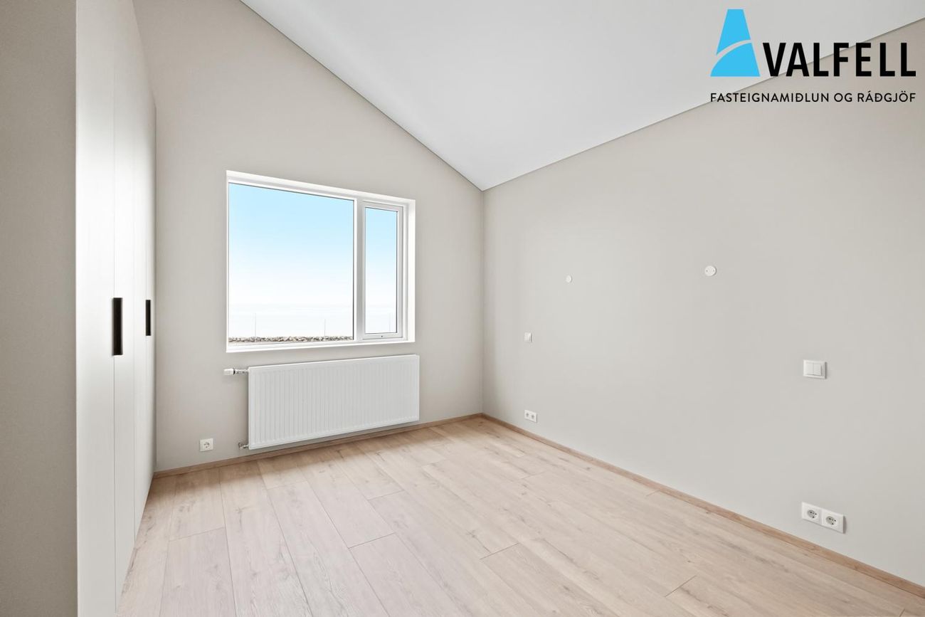 Sementsbraut 15, 300 Akranes