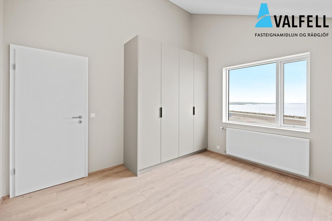 Sementsbraut 15, 300 Akranes