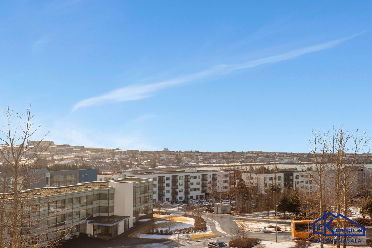 Sléttuvegur 15, 103 Reykjavík