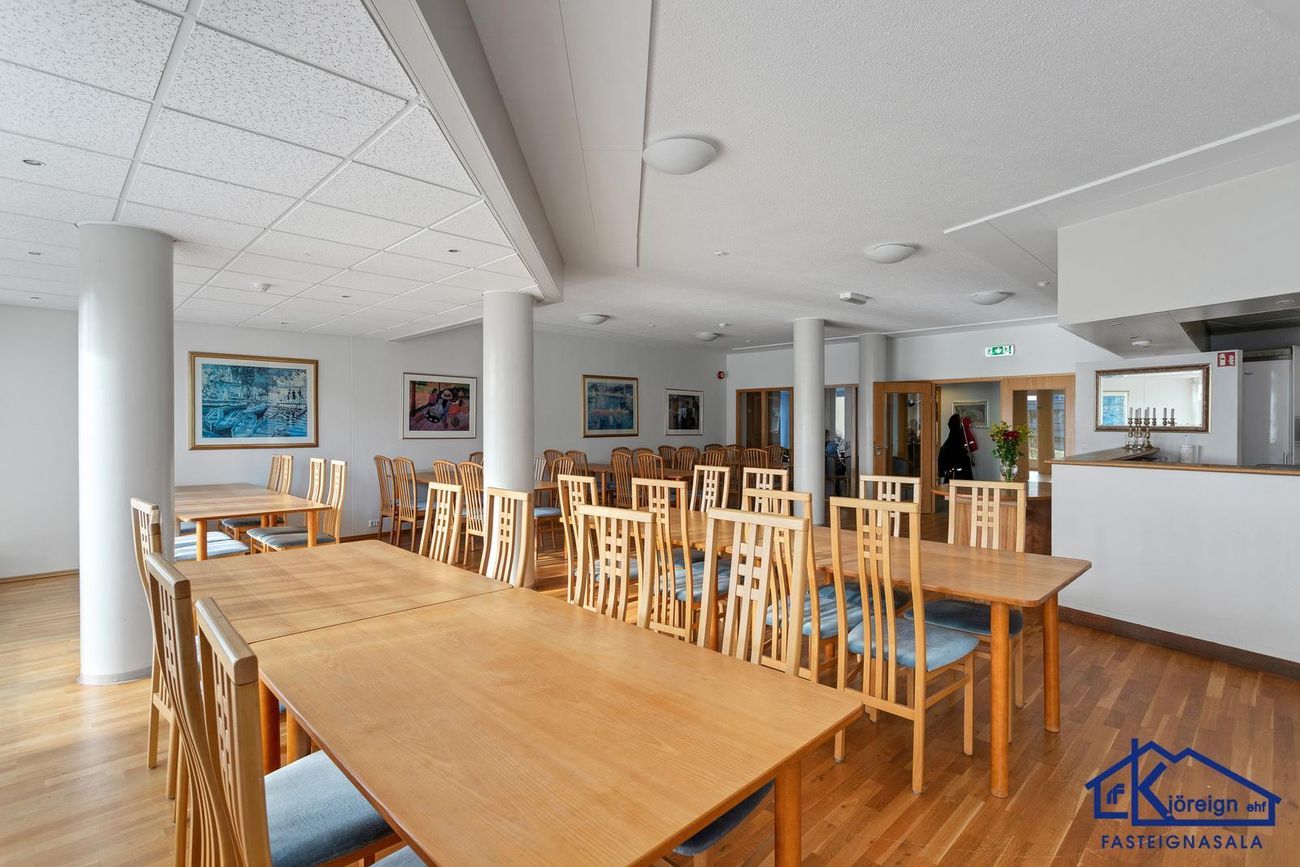 Sléttuvegur 15, 103 Reykjavík