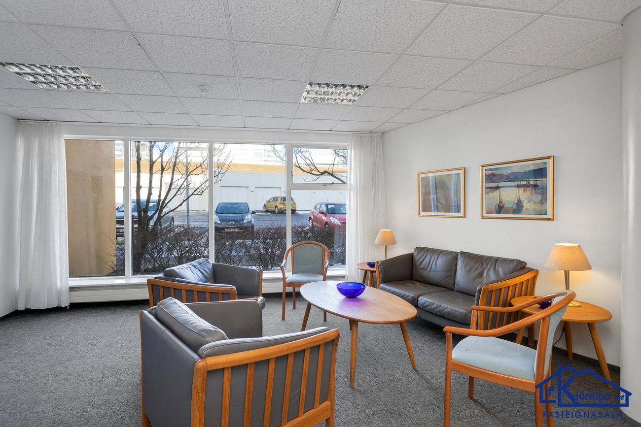 Sléttuvegur 15, 103 Reykjavík