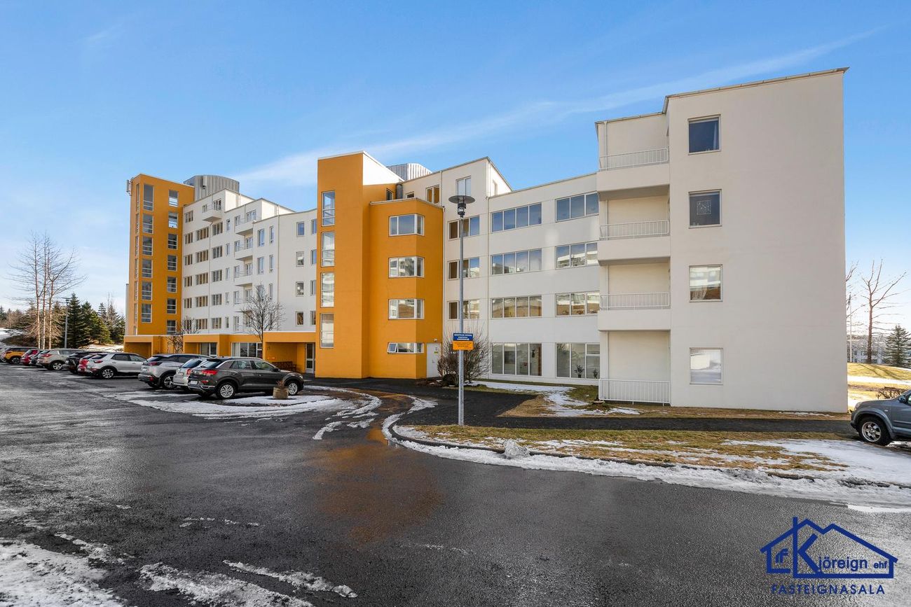 Sléttuvegur 15, 103 Reykjavík