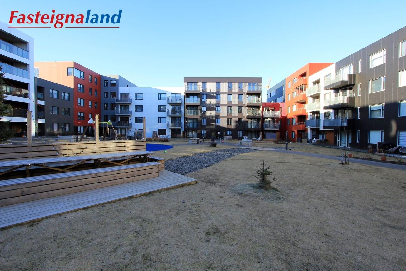 Haukahlíð 1, 102 Reykjavík