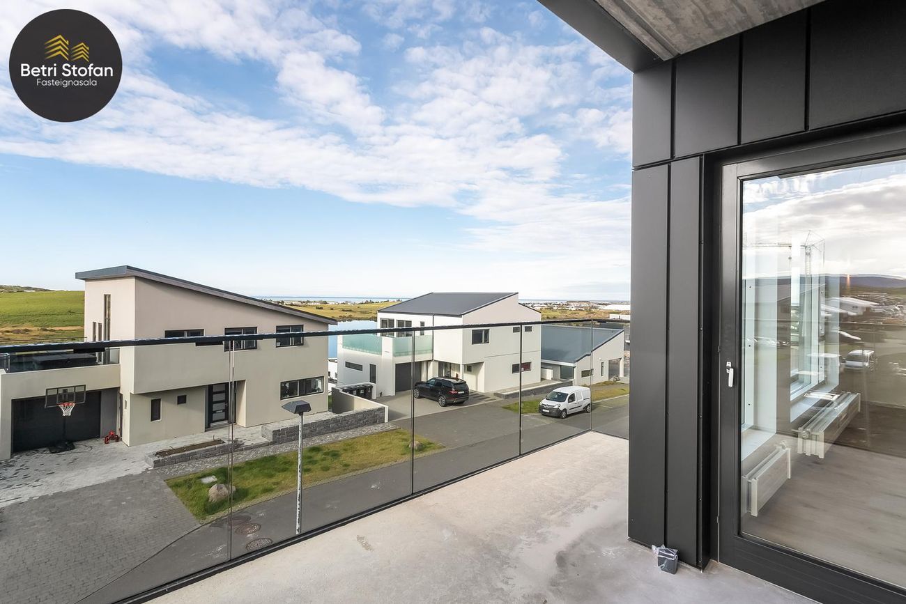 Hraungata 7, 210 Garðabær