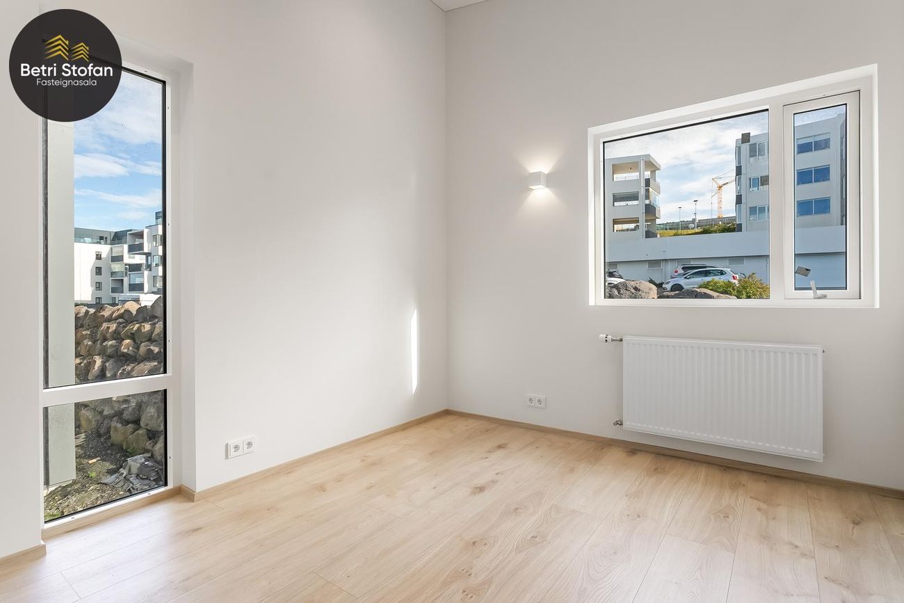 Hraungata 7, 210 Garðabær