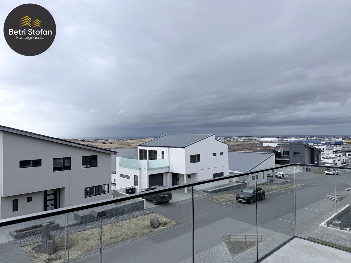 Hraungata 7, 210 Garðabær