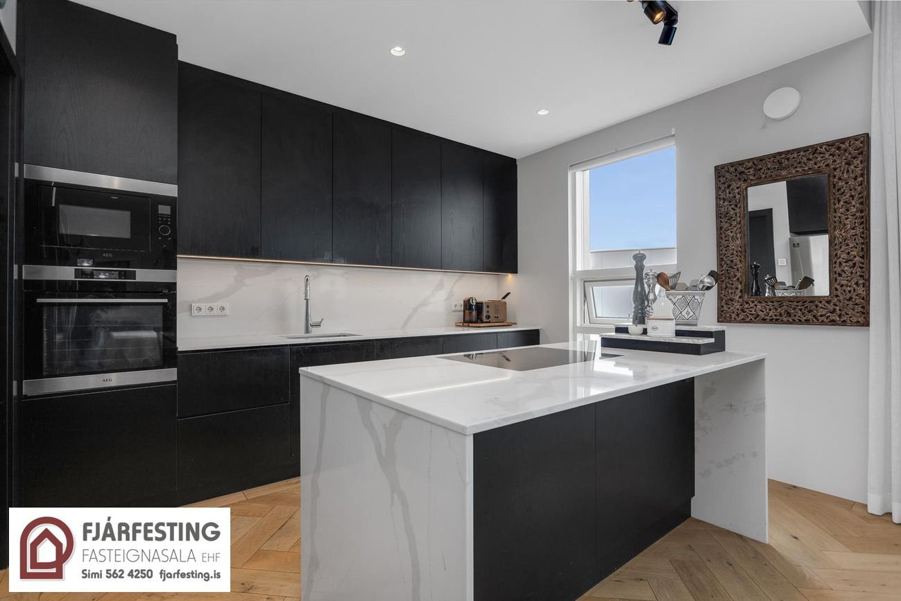 Naustavör 42, 200 Kópavogur