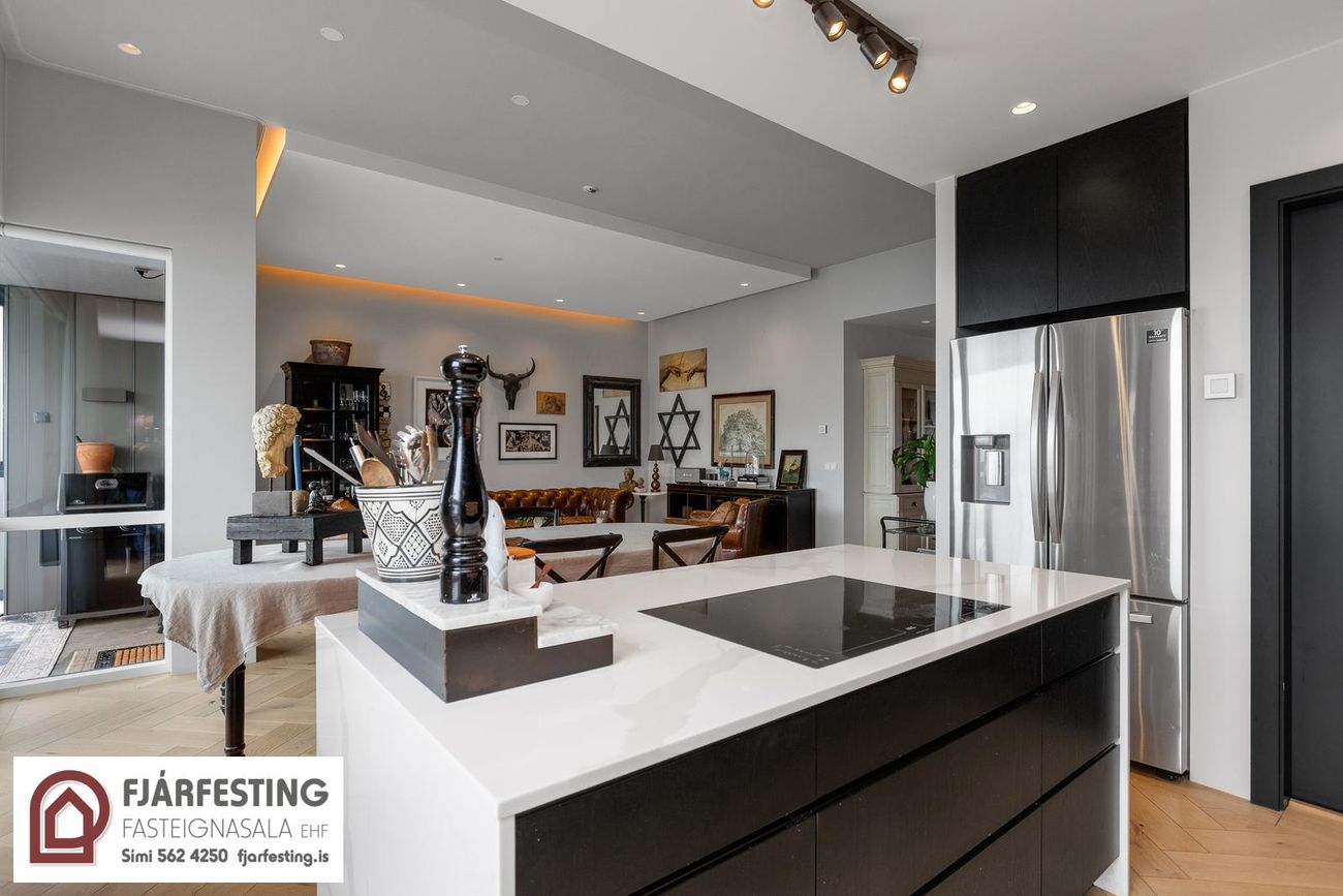 Naustavör 42, 200 Kópavogur