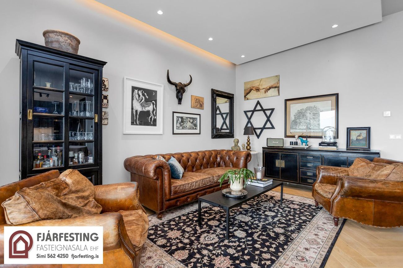 Naustavör 42, 200 Kópavogur