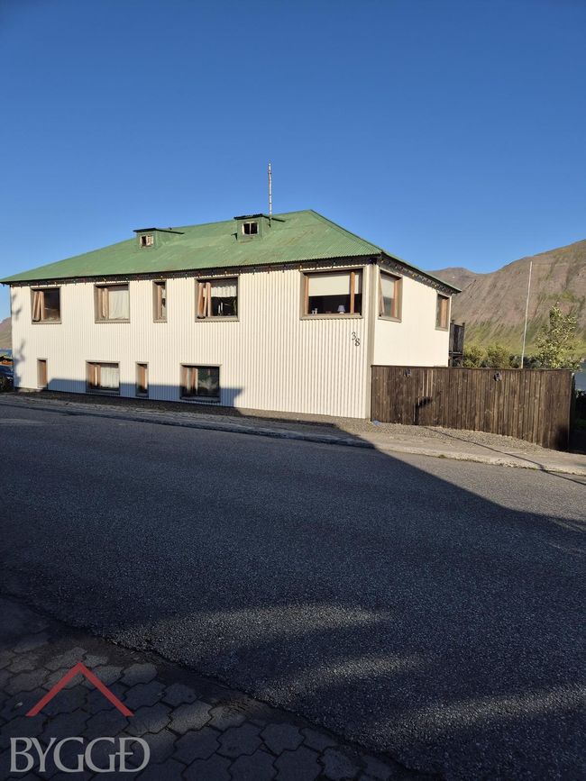 Hólavegur 38, 580 Fjalla