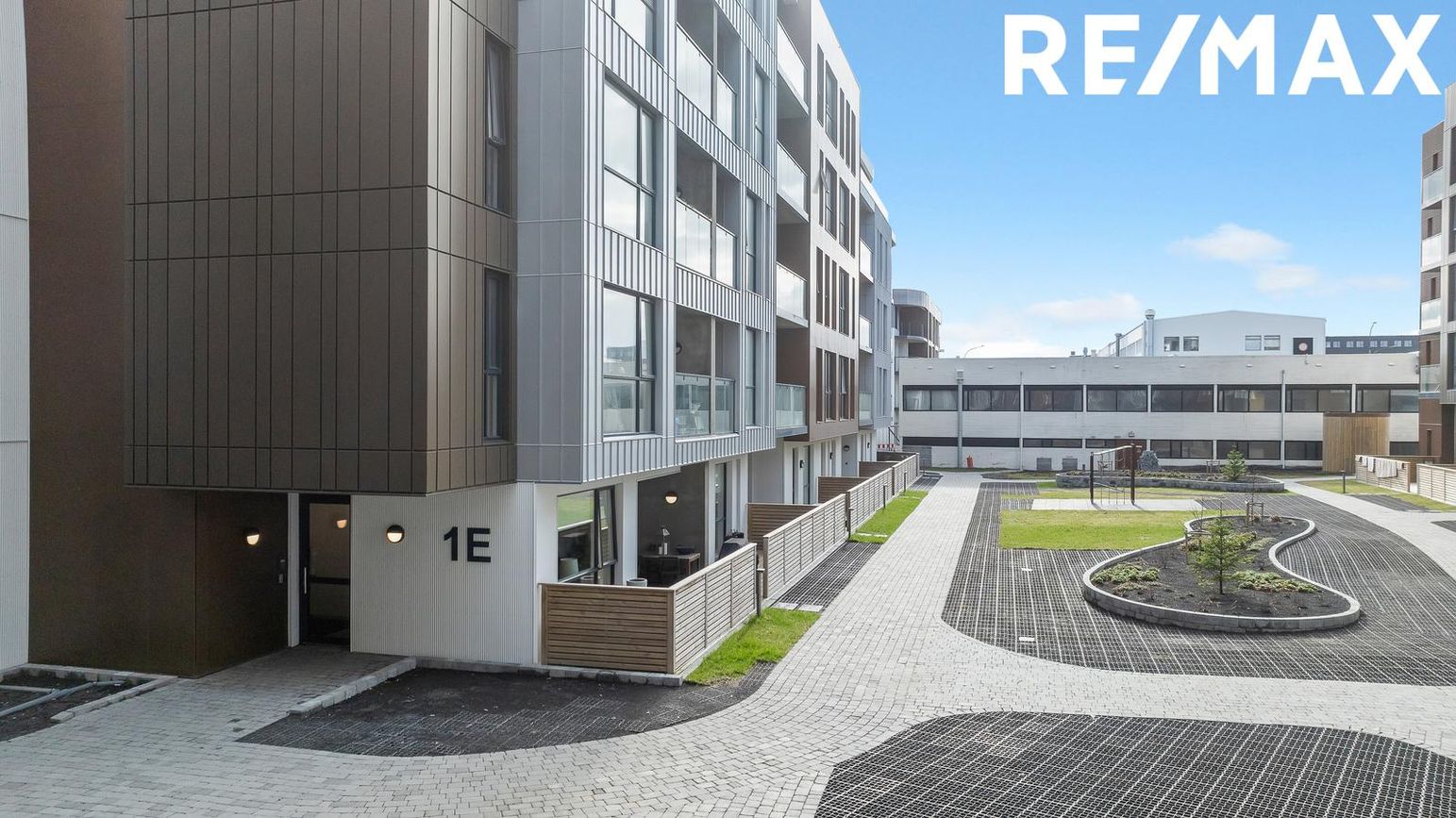 Grensásvegur 1E, 108 Reykjavík