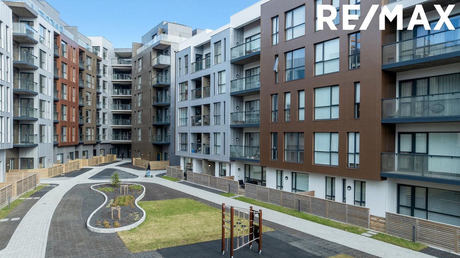 Grensásvegur 1E, 108 Reykjavík