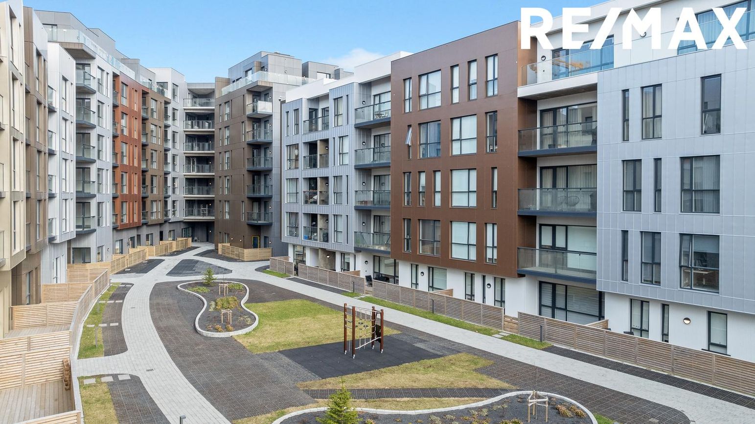 Grensásvegur 1E, 108 Reykjavík