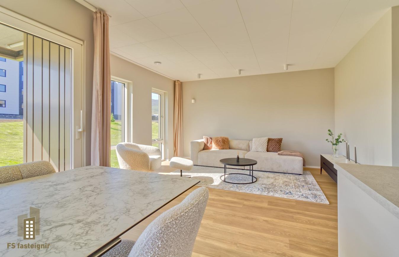 Lækjarmói 8, 603 Akureyri