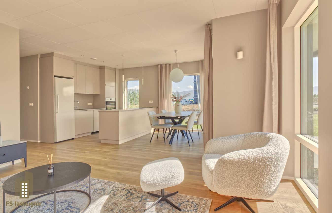 Lækjarmói 8, 603 Akureyri