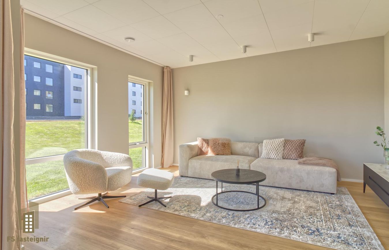 Lækjarmói 8, 603 Akureyri