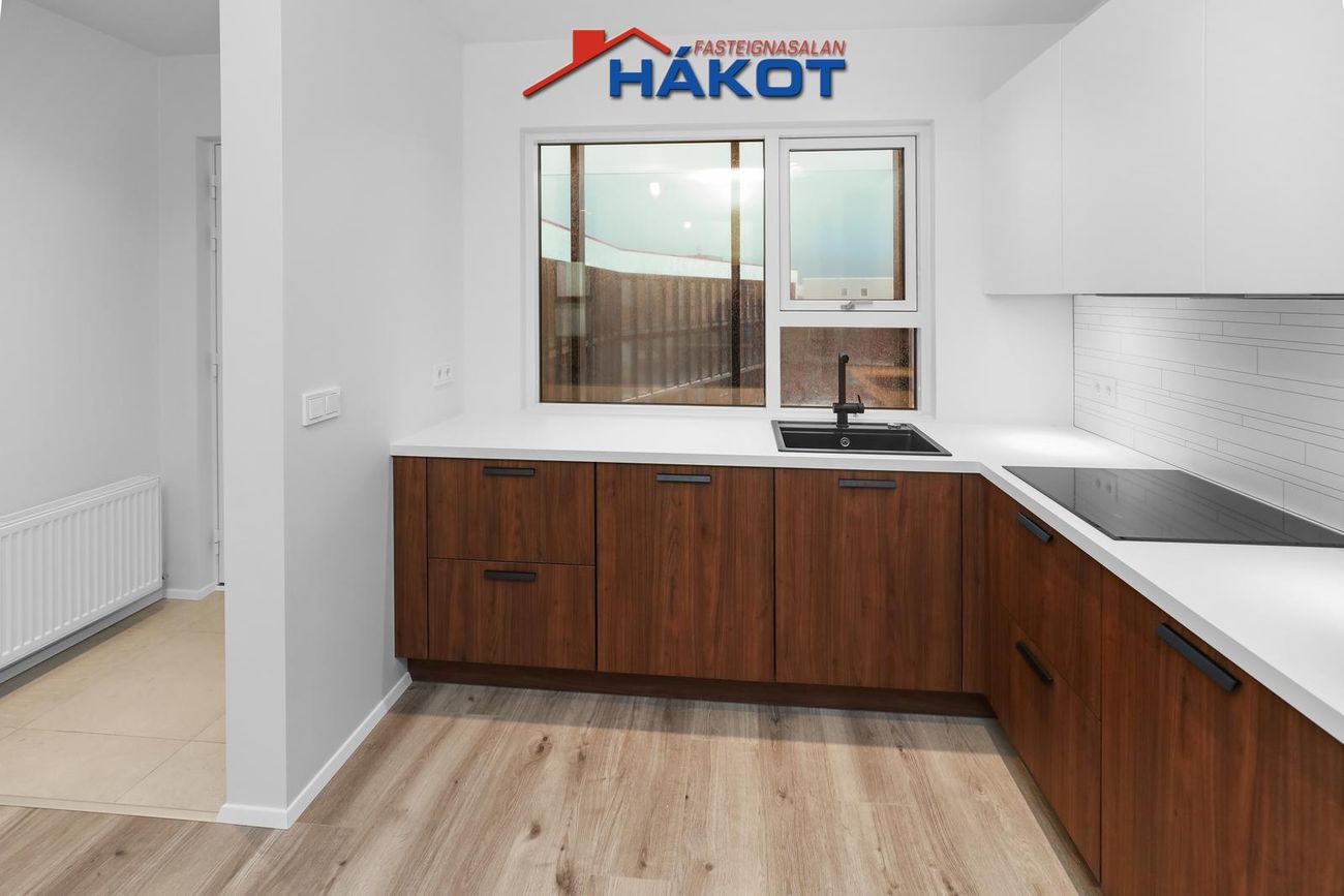 Asparskógar 18, 300 Akranes