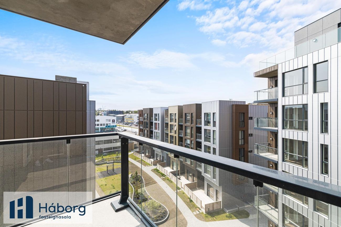 Grensásvegur 1F - 0601, 108 Reykjavík