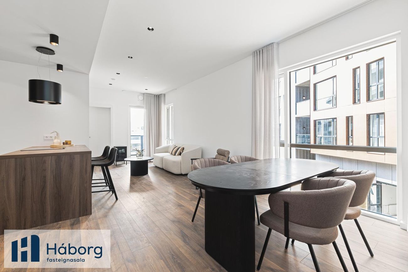 Grensásvegur 1F - 0601, 108 Reykjavík