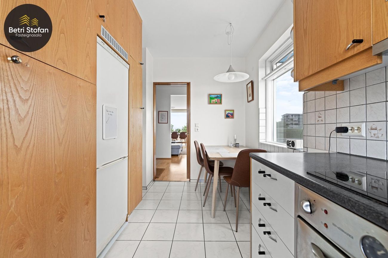 Háaleitisbraut 52, 108 Reykjavík