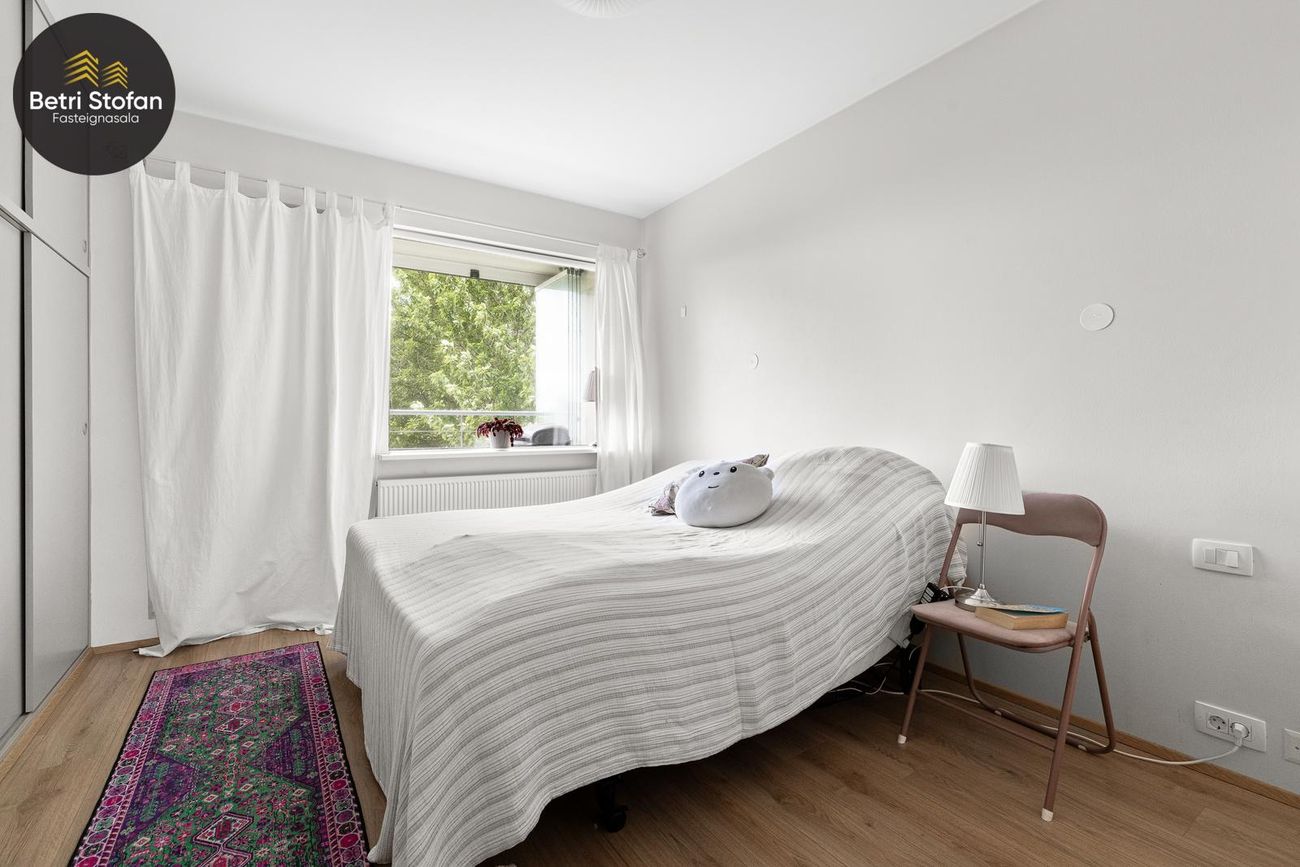Háaleitisbraut 52, 108 Reykjavík