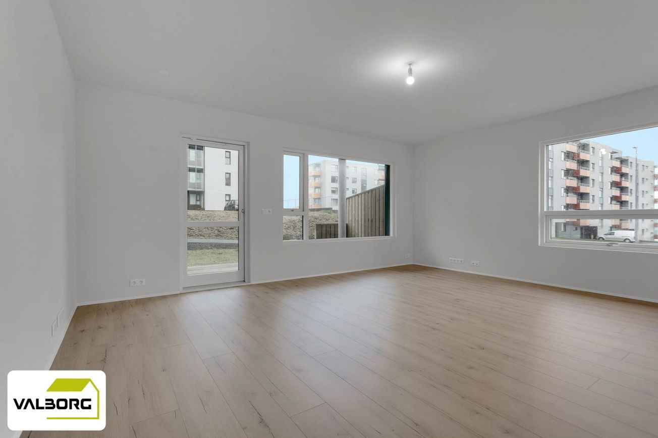 Skipalón 3 - 0103, 220 Hafnarfjörður