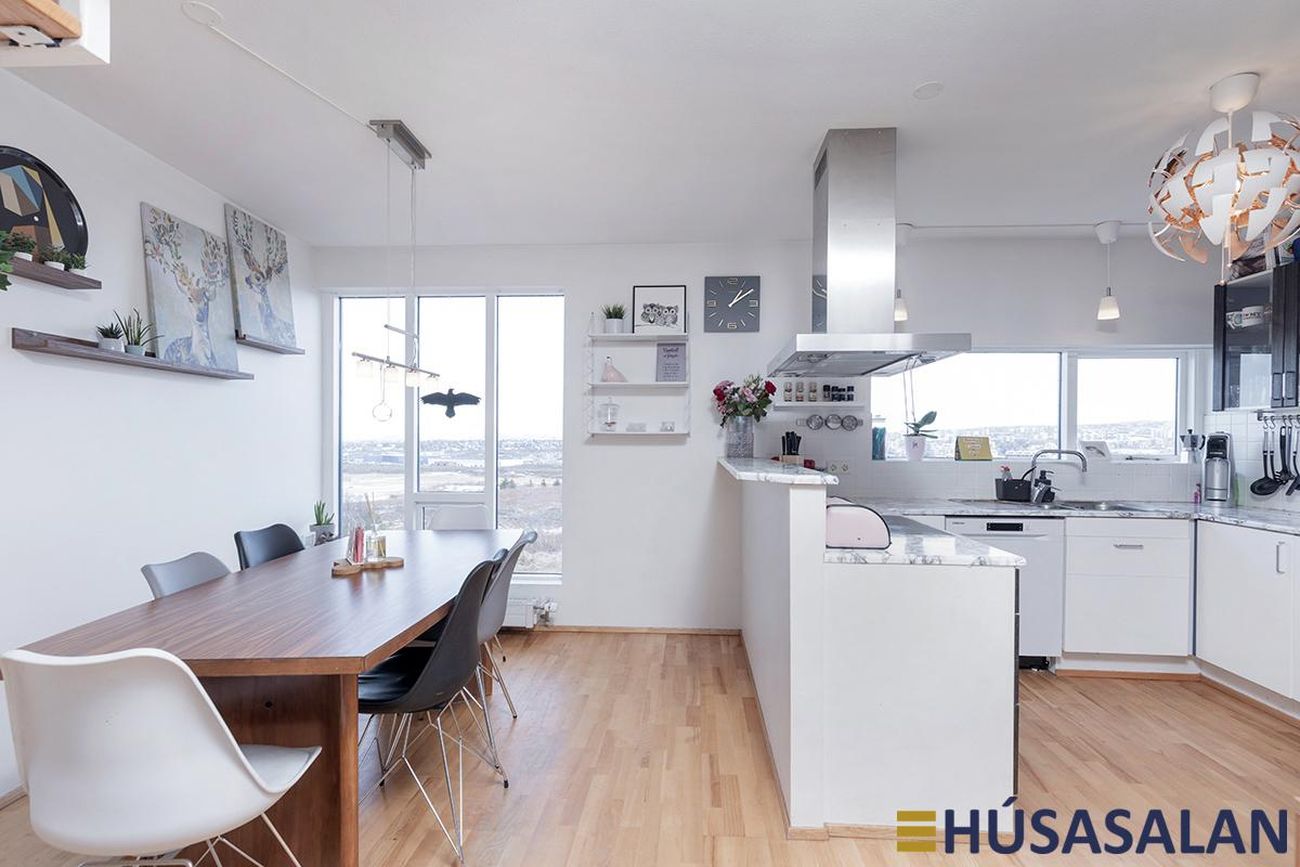 Klukkuberg 15, 221 Hafnarfjörður