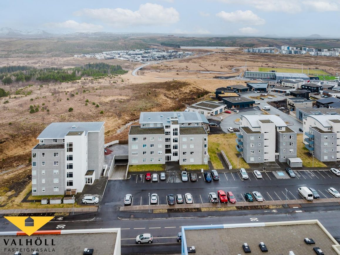 Skyggnisbraut 28 26-28, 113 Reykjavík