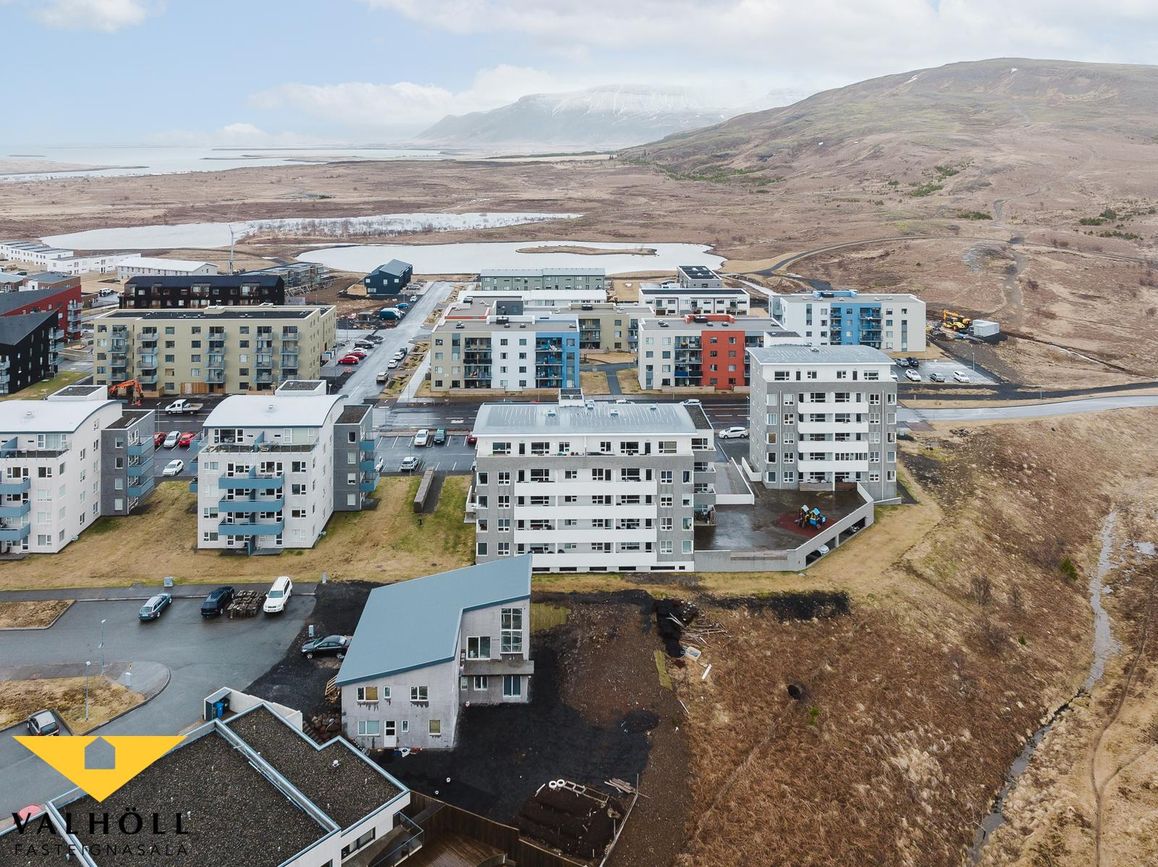 Skyggnisbraut 28 26-28, 113 Reykjavík