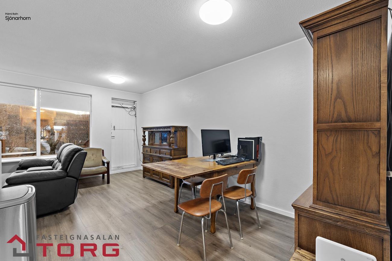 Grundartangi 42 - 0101, 270 Mosfellsbær