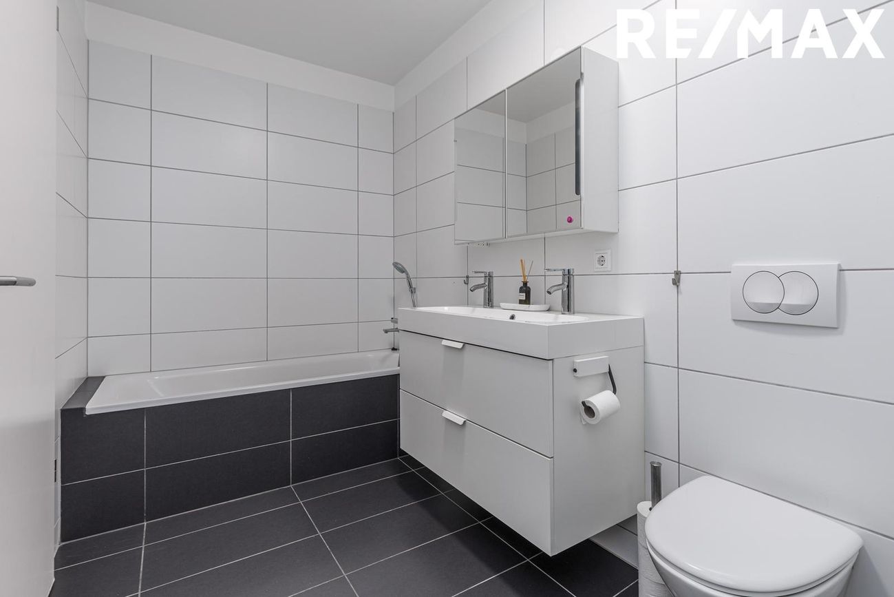 Vallakór 1 1-3 - 0204, 203 Kópavogur