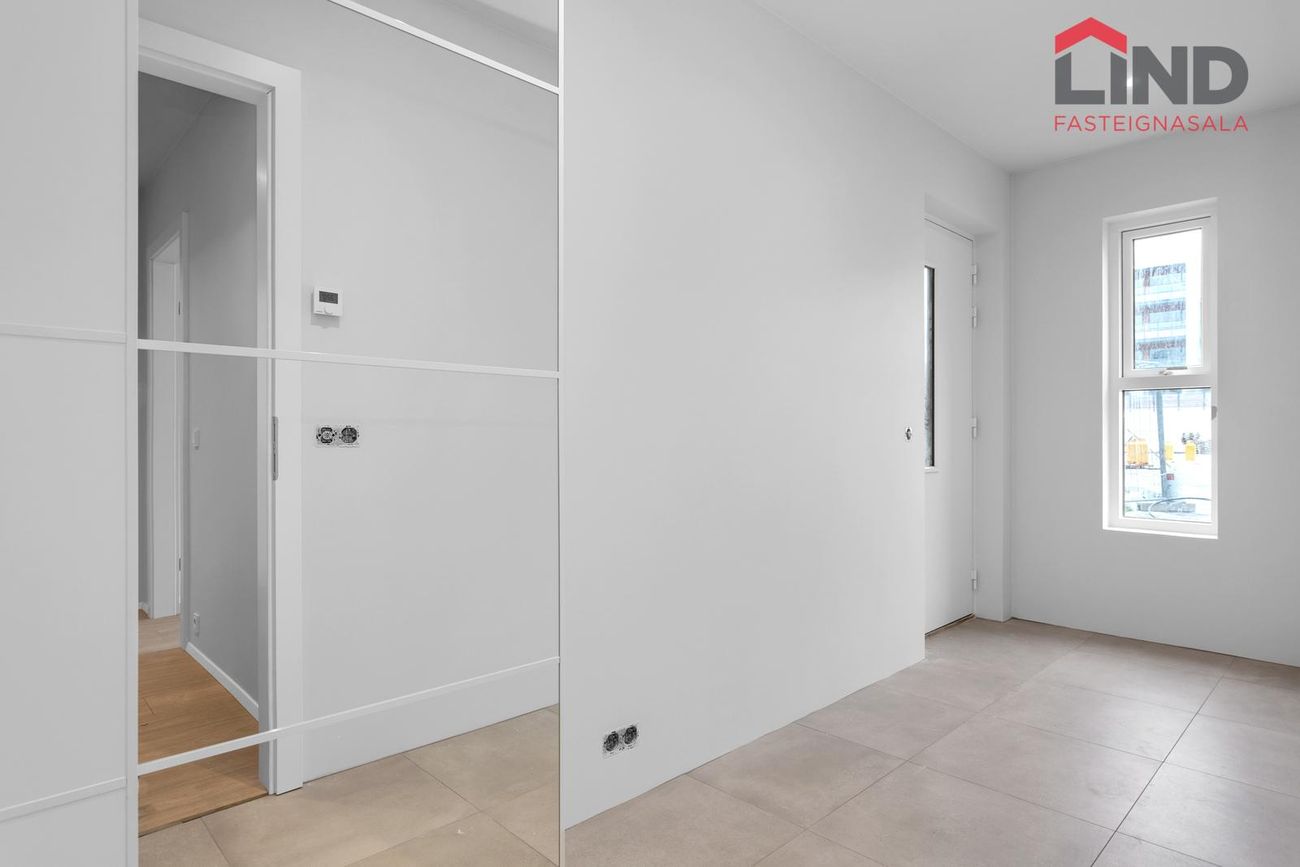 Fálkahlíð 3 3A - 0330, 102 Reykjavík