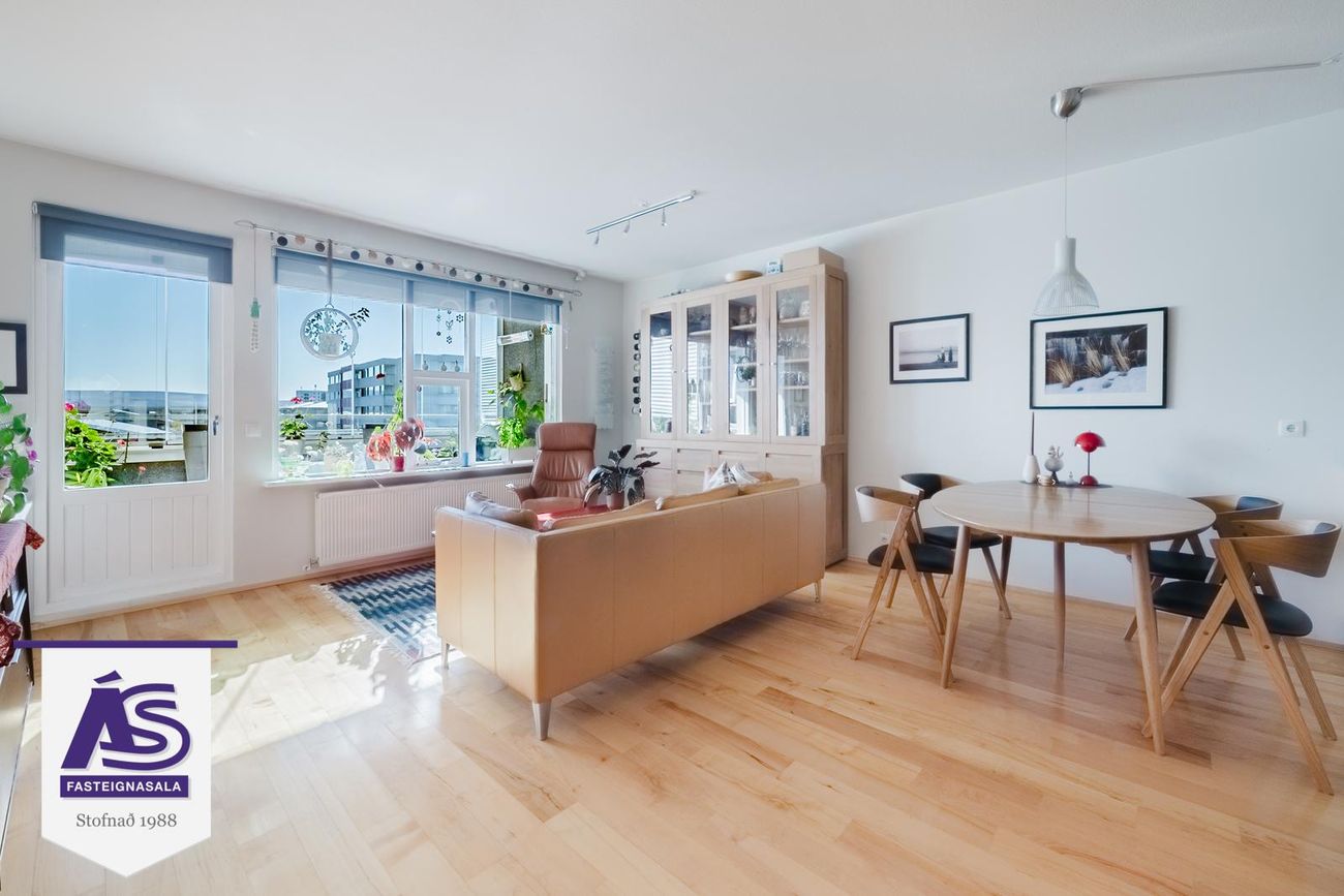 Berjavellir 2, 221 Hafnarfjörður