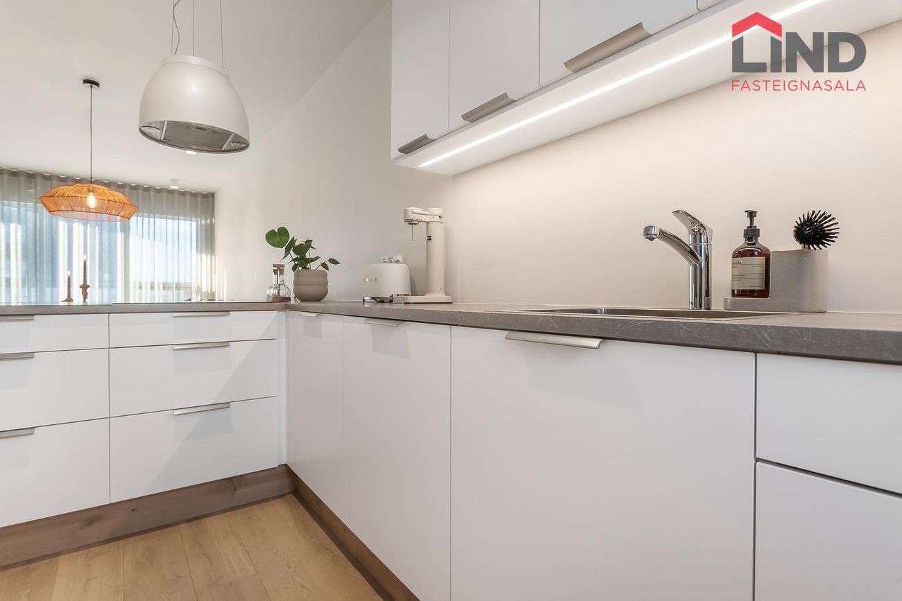 Áshamar 52 - 0311, 221 Hafnarfjörður