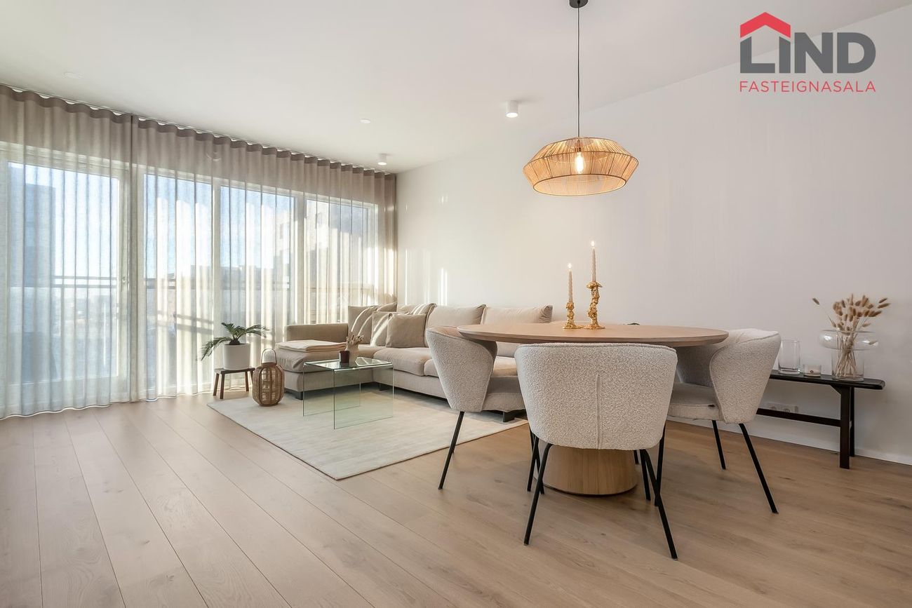 Áshamar 52 - 0311, 221 Hafnarfjörður