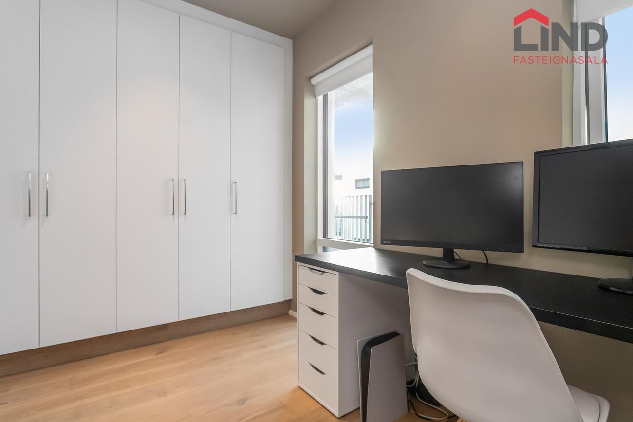 Áshamar 52 - 0311, 221 Hafnarfjörður