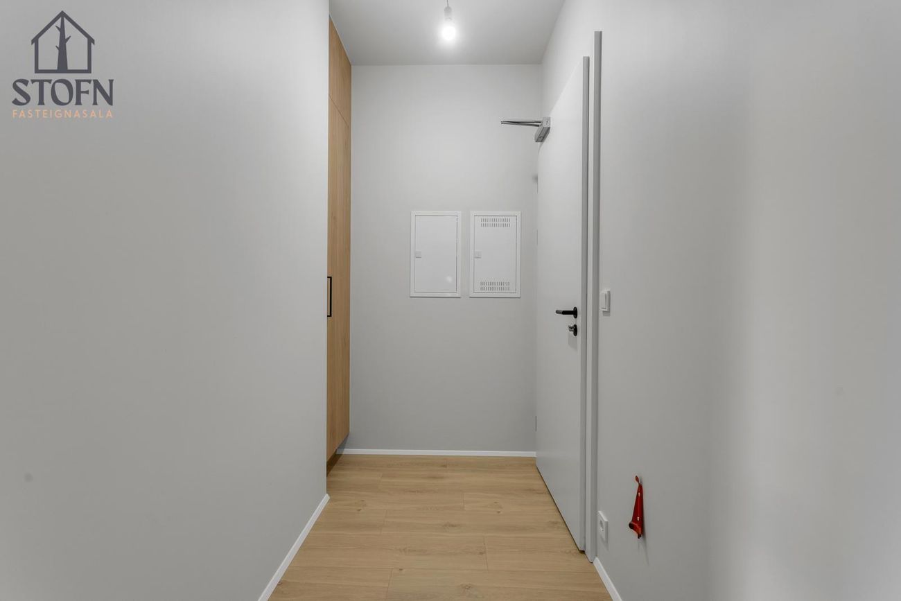 Jöfursbás 5, 112 Reykjavík