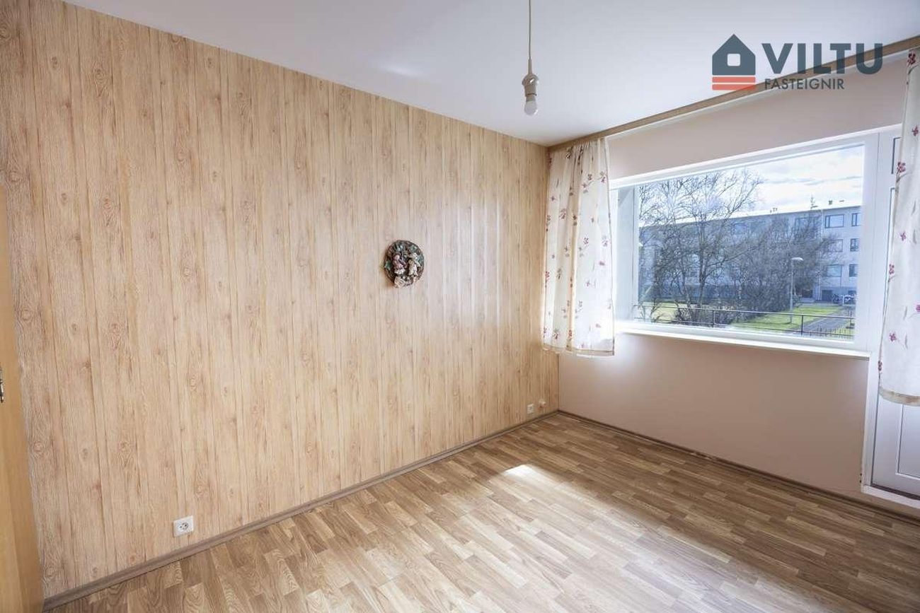 Hraunbær 12A - 0104, 110 Reykjavík