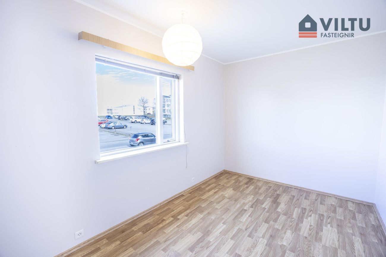 Hraunbær 12A - 0104, 110 Reykjavík