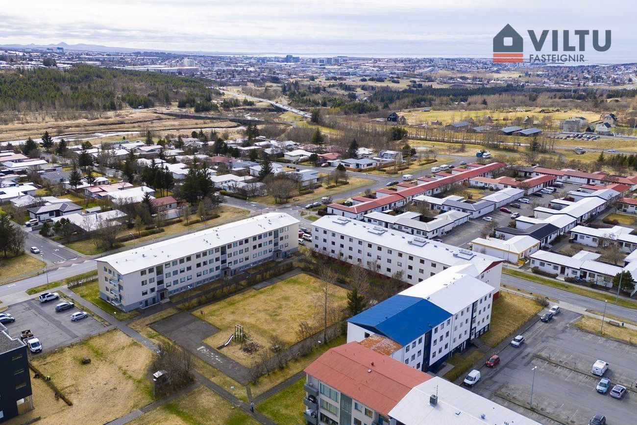 Hraunbær 12A - 0104, 110 Reykjavík