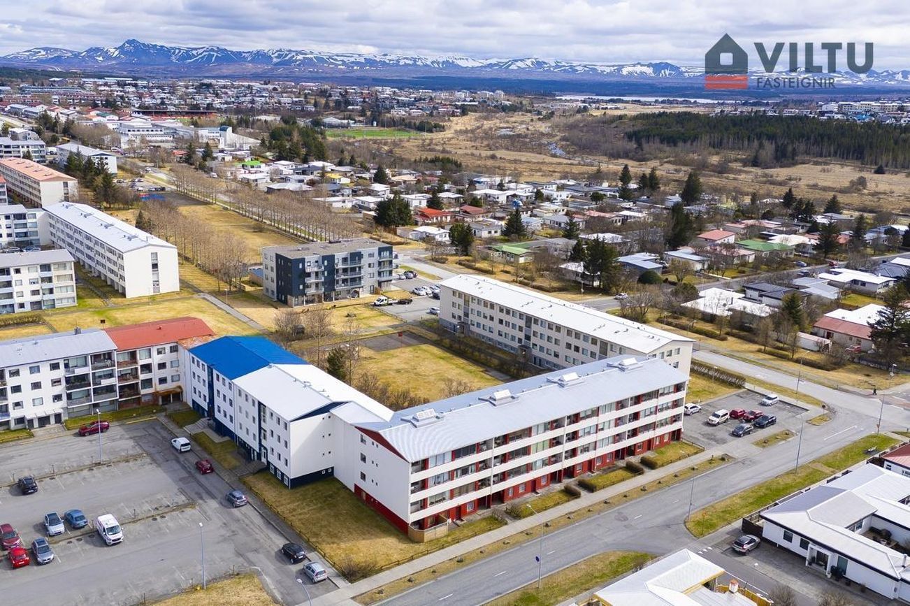 Hraunbær 12A - 0104, 110 Reykjavík