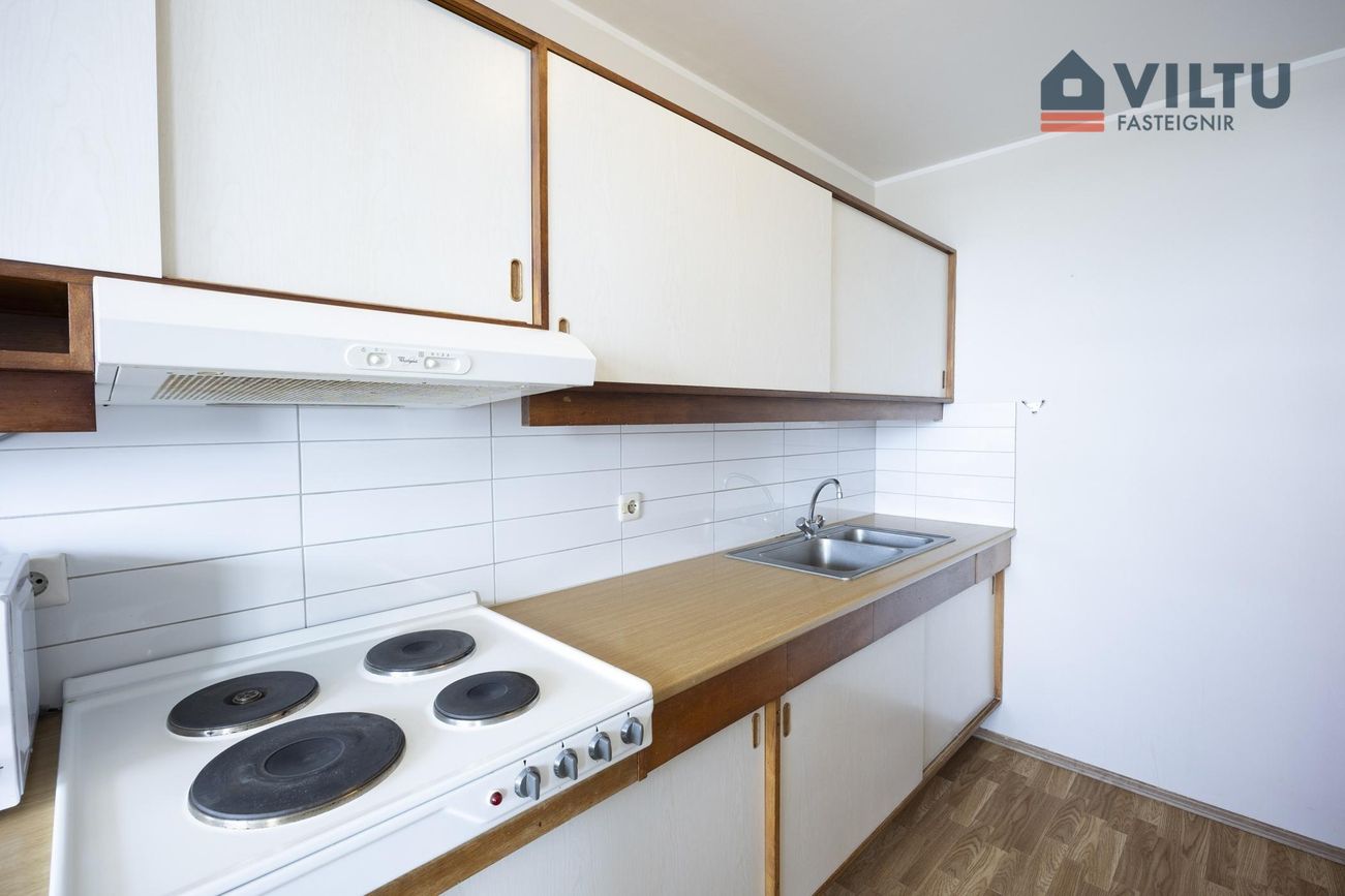 Hraunbær 12A - 0104, 110 Reykjavík