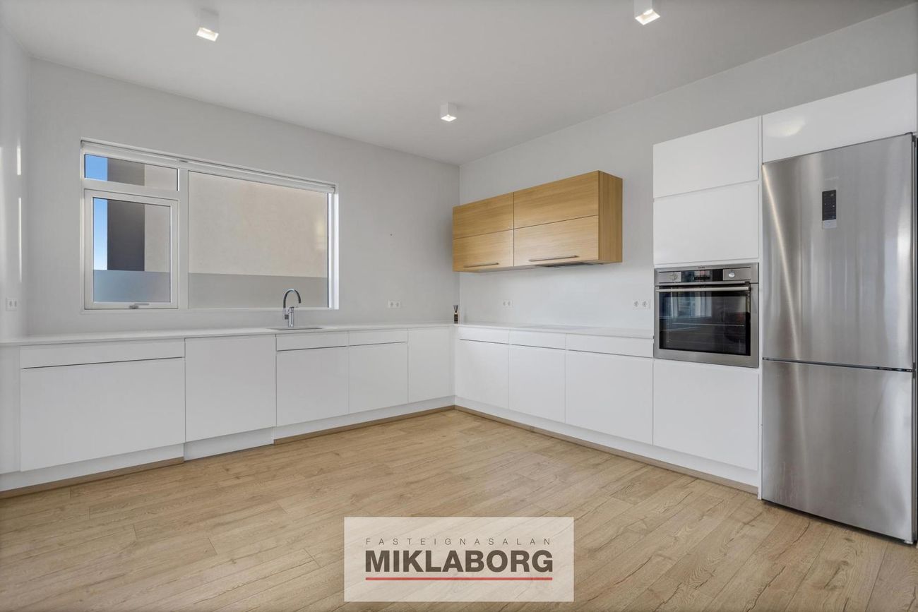 Holtsvegur 41, 210 Garðabær